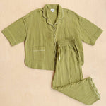 Load image into Gallery viewer, Cropped Cotton Pyjamas - green
