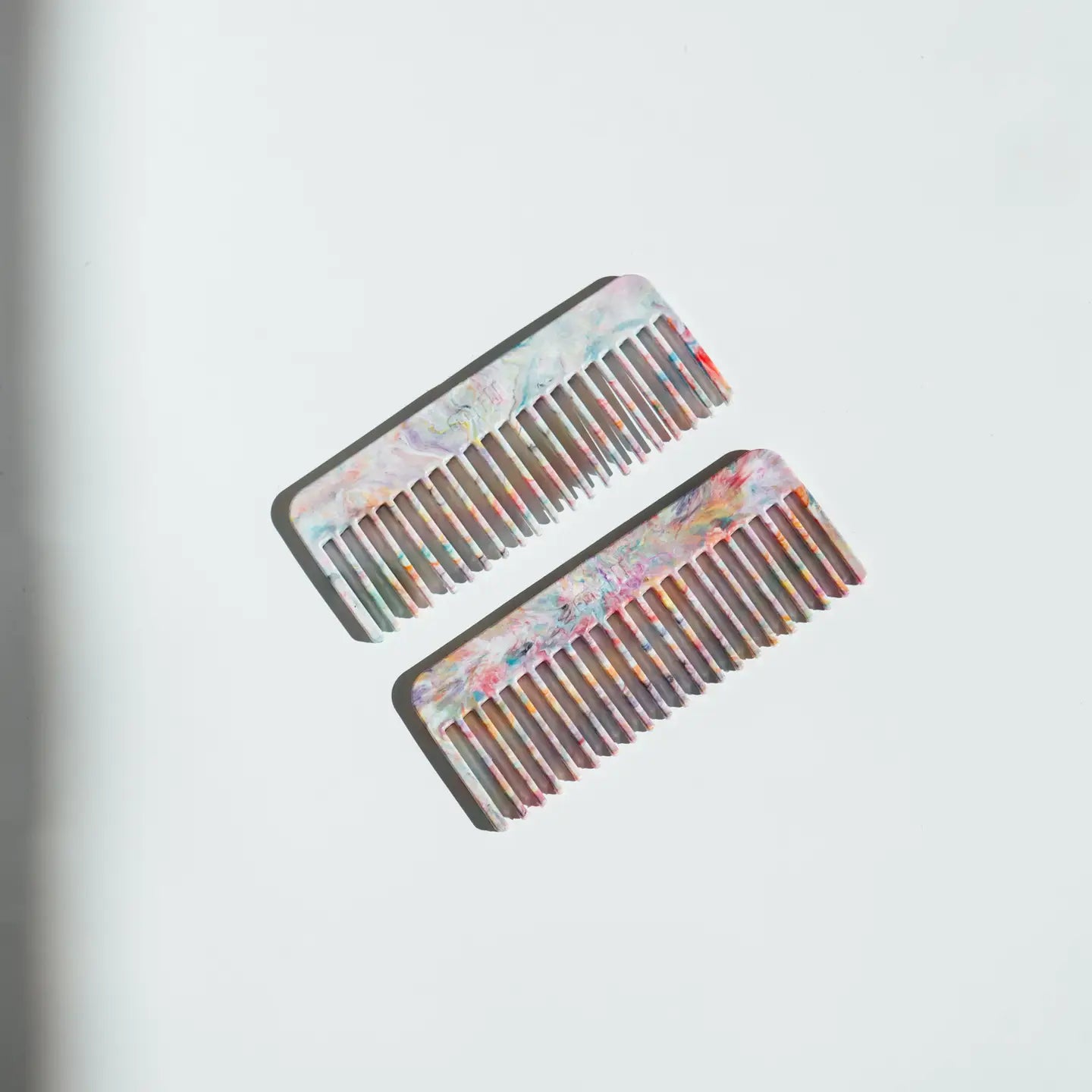 Lori-El Recycled Plastic Comb