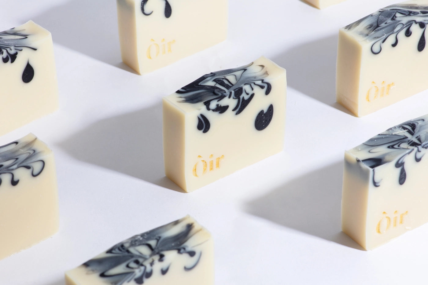 Cedarwood, Clary Sage, Rose, Geranium, Vetvier Soap