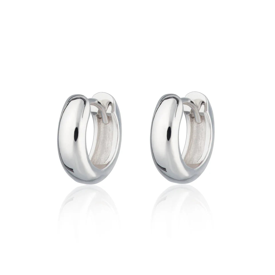 Chunky Huggie Earring - silver