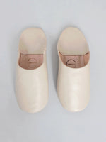 Load image into Gallery viewer, Moroccan Babouche Slippers - Chalk
