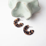 Load image into Gallery viewer, Karamell Hoop Earrings
