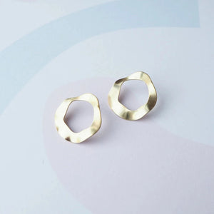 Flow Stud Earrings