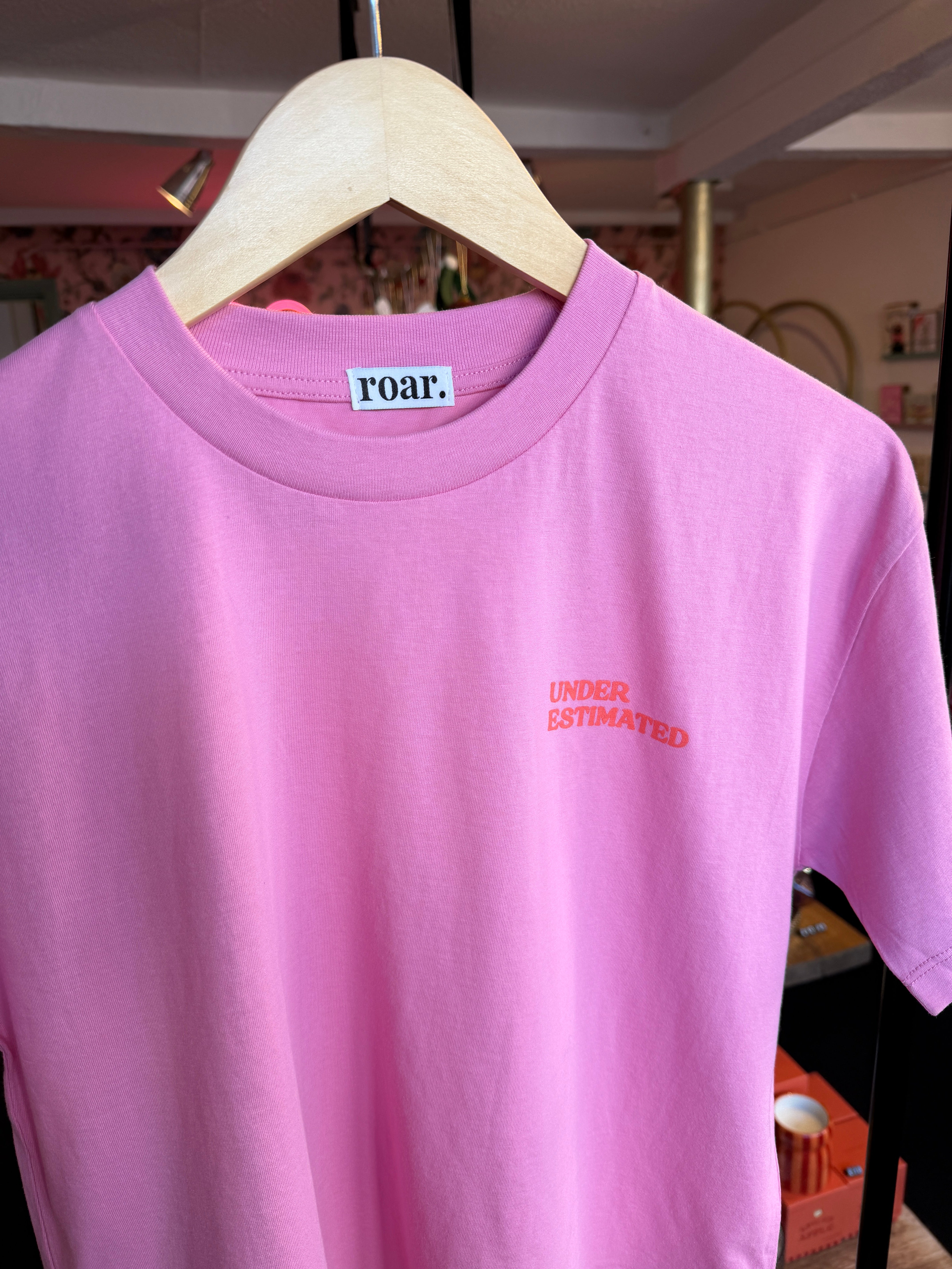 Underestimated Tee - pink