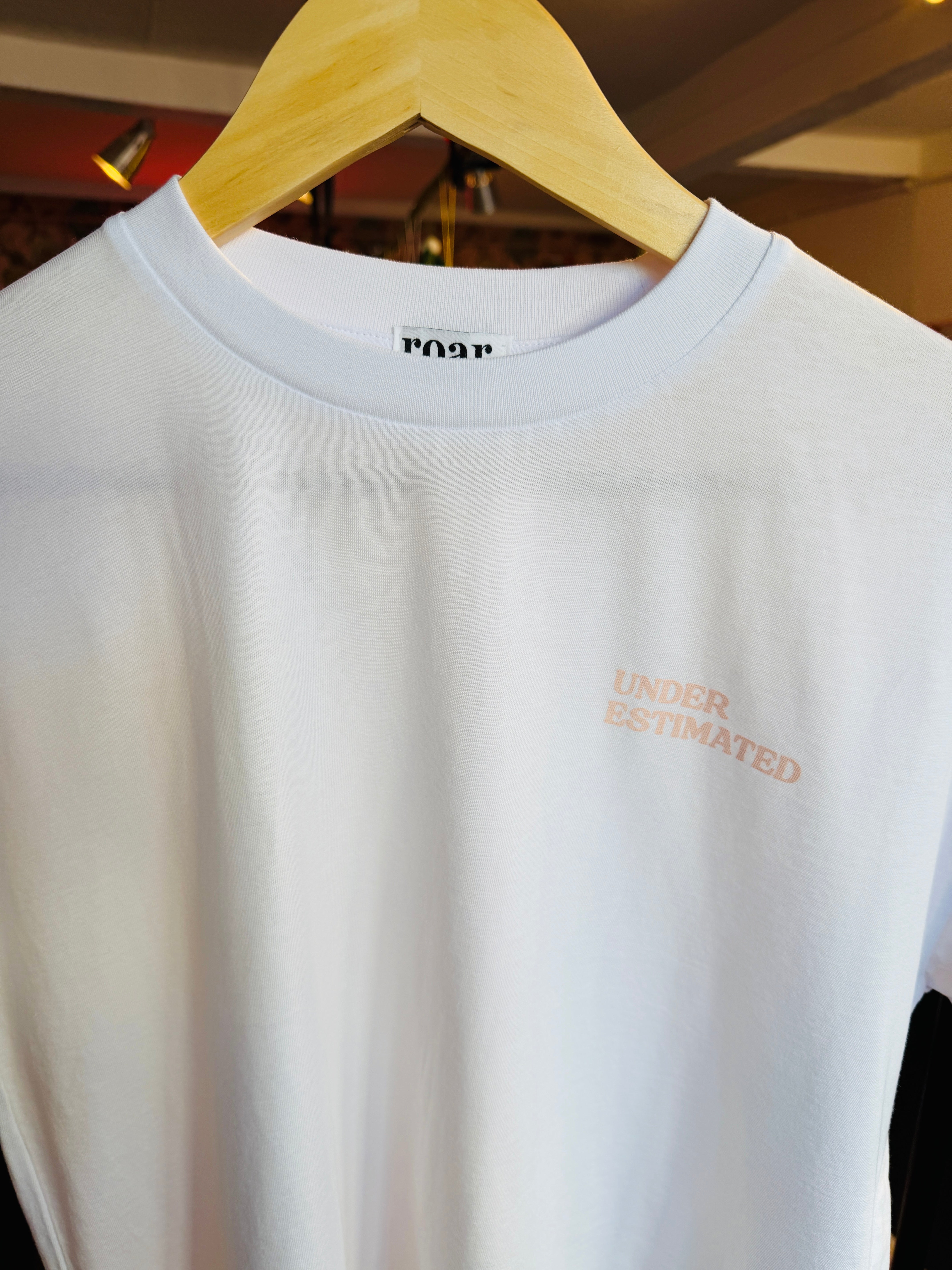 Underestimated Tee - white