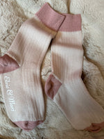 Load image into Gallery viewer, Elsie Merino Socks - natural / tea rose
