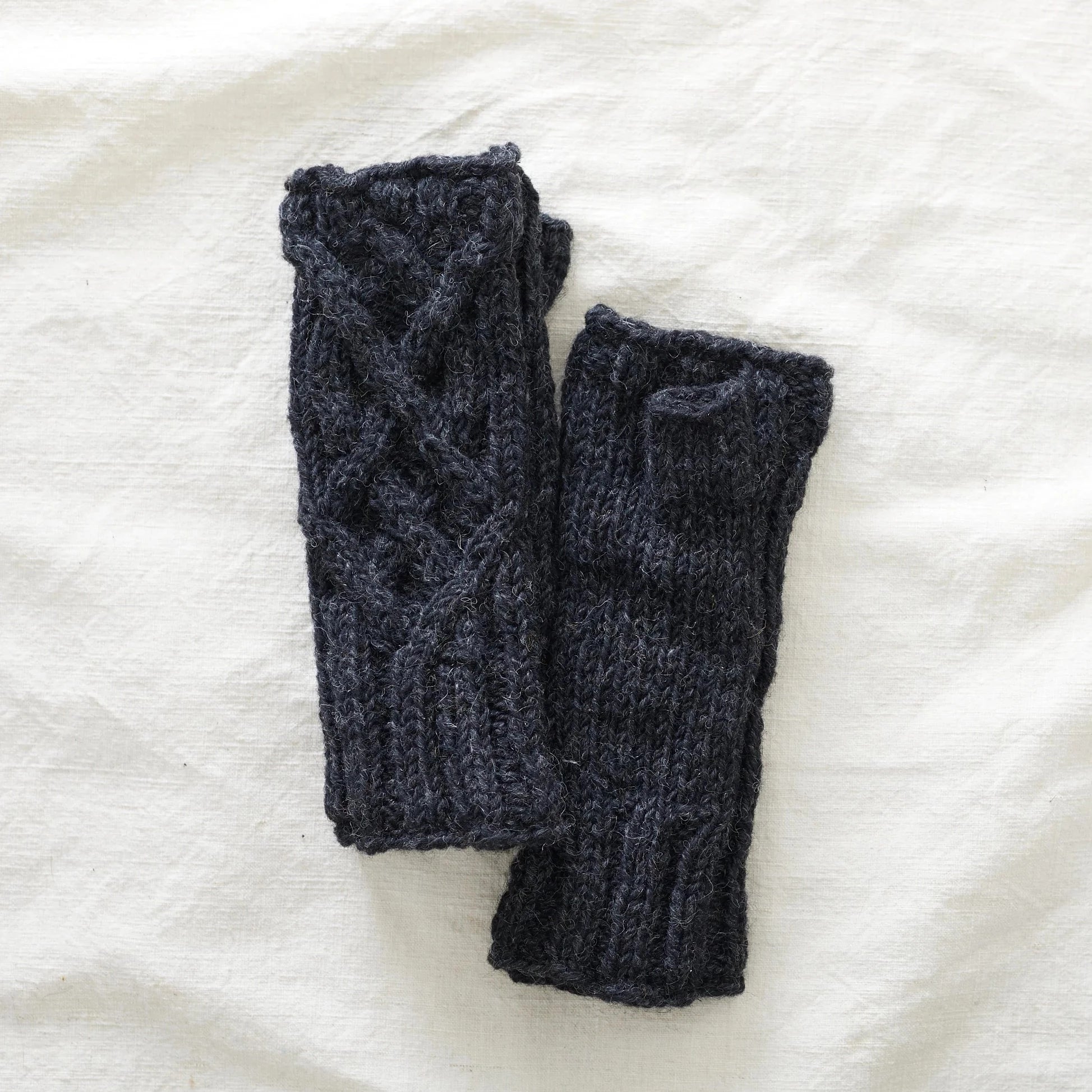 Cable Knit Wristwarmer Mitts - dark grey