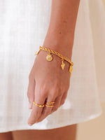 Load image into Gallery viewer, Shell Charm Bracelet
