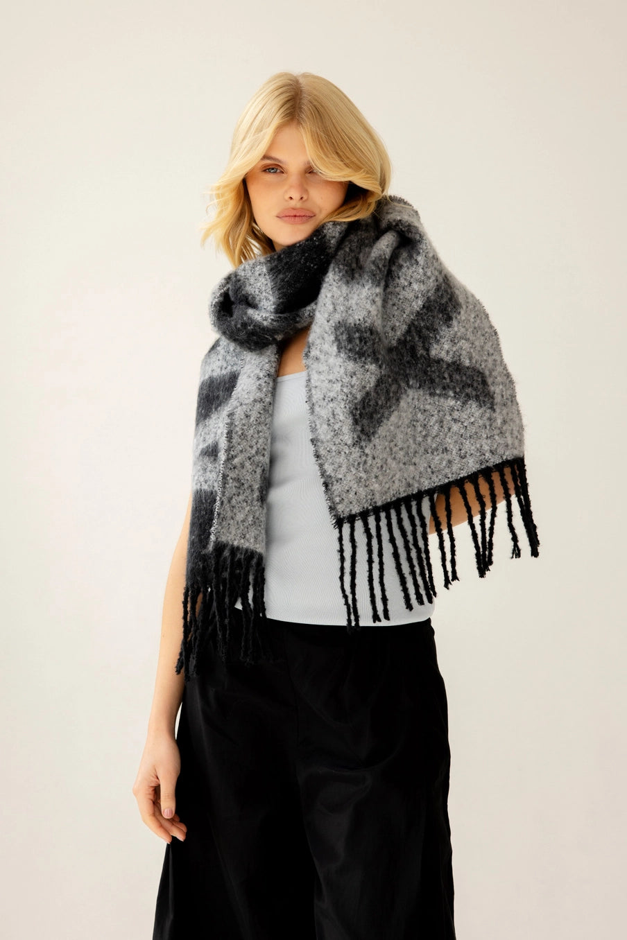 Arctic Fox Logo Scarf - monochrome