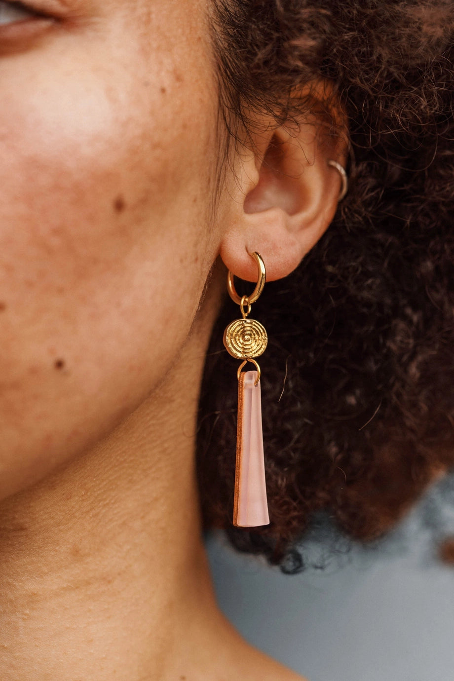 Power Drop Hoop Earrings - caramel