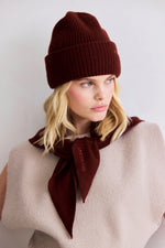 Load image into Gallery viewer, Merino Wool Triangle Scarf - dark walnut brown
