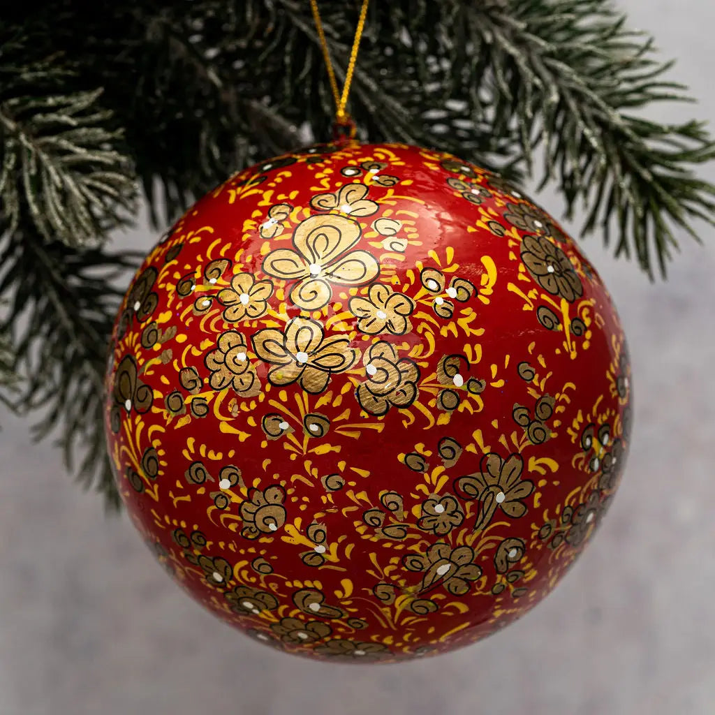 Red & Gold Clover Leaf Paper Mache Christmas Tree Bauble