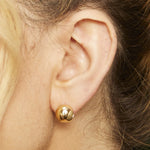 Load image into Gallery viewer, Ball Huggie Earring - silver
