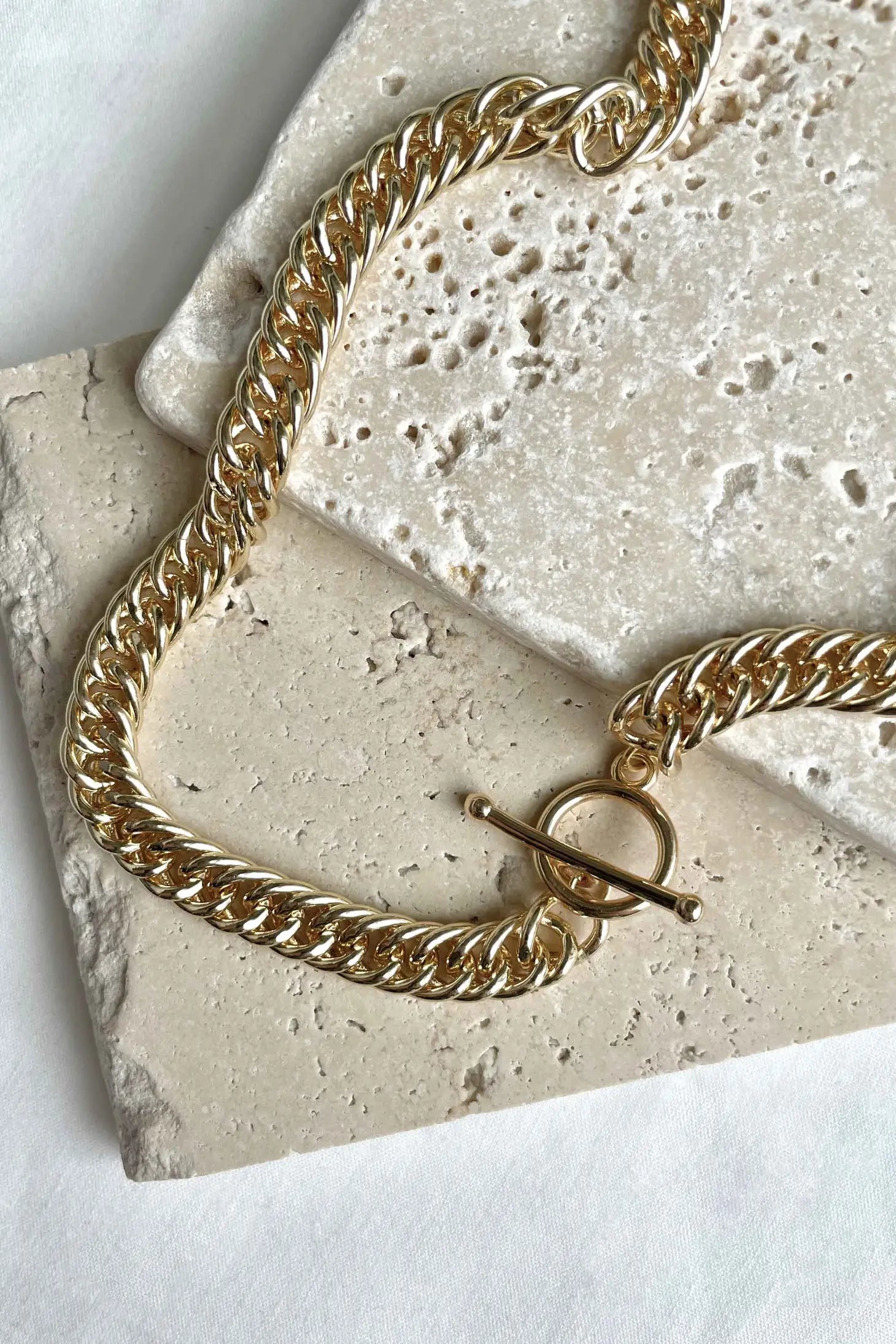 Anna Curb Chain