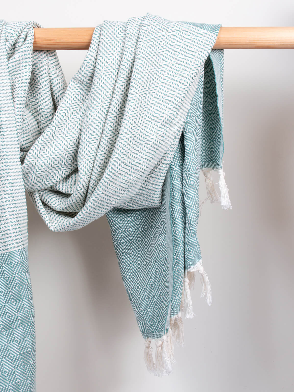 Nordic Dot Hammam Towel - Grey / Green