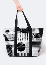Load image into Gallery viewer, Mono Zipped Medium Tote Bag
